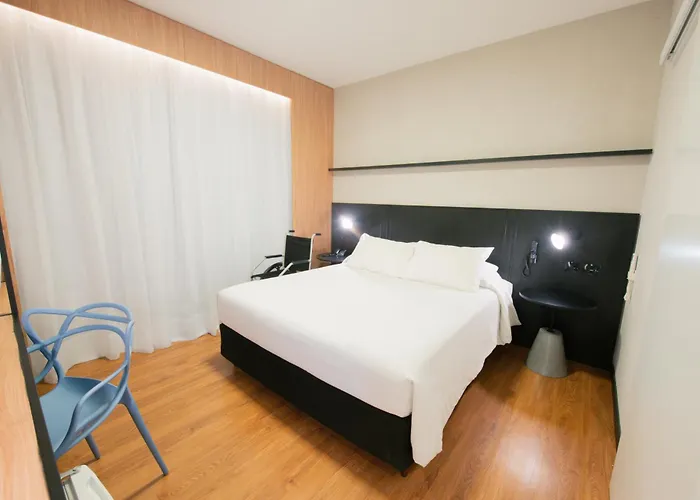 Ibis Curitiba Shopping
