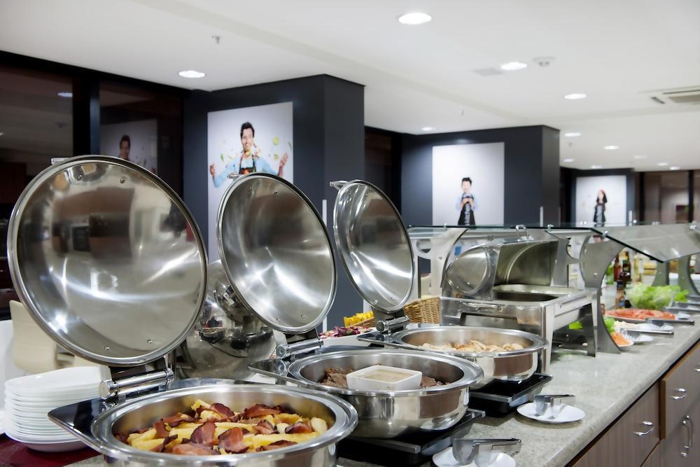 Ibis Shopping Hotel 3*