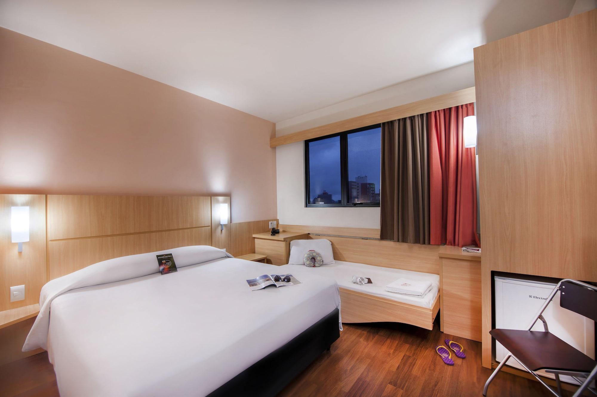 Hotel Ibis Shopping Curitiba