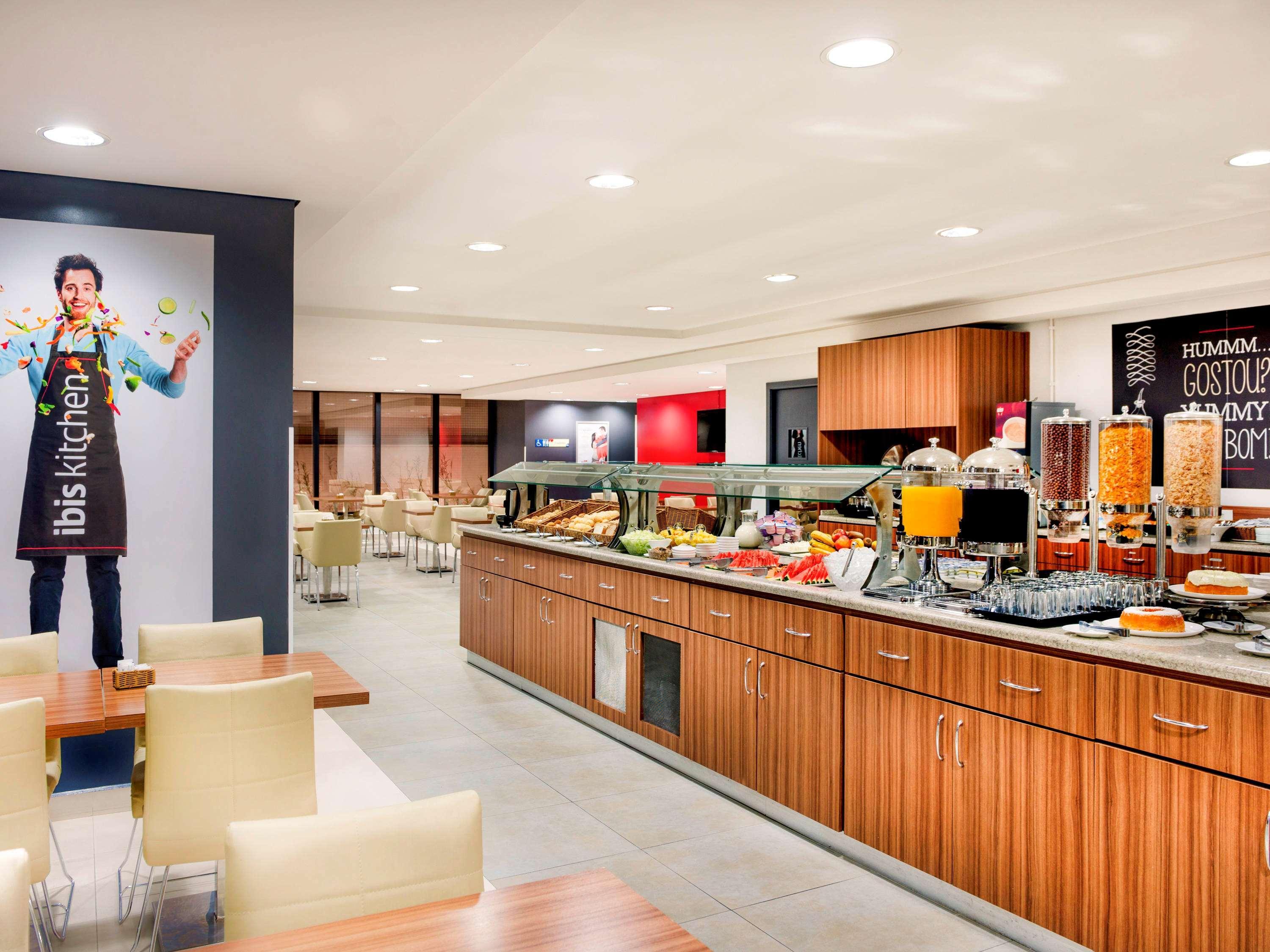 Ibis Shopping 3*