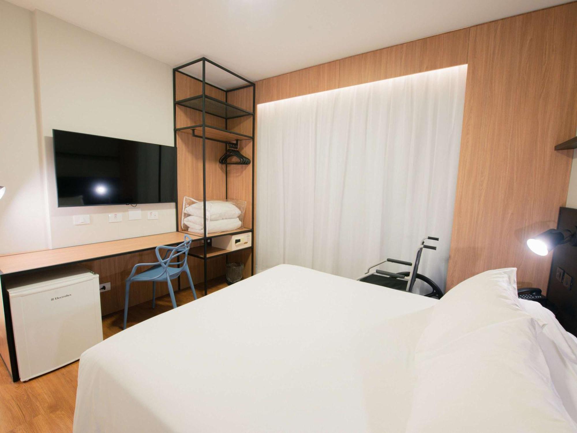 Hotel Ibis Shopping Curitiba