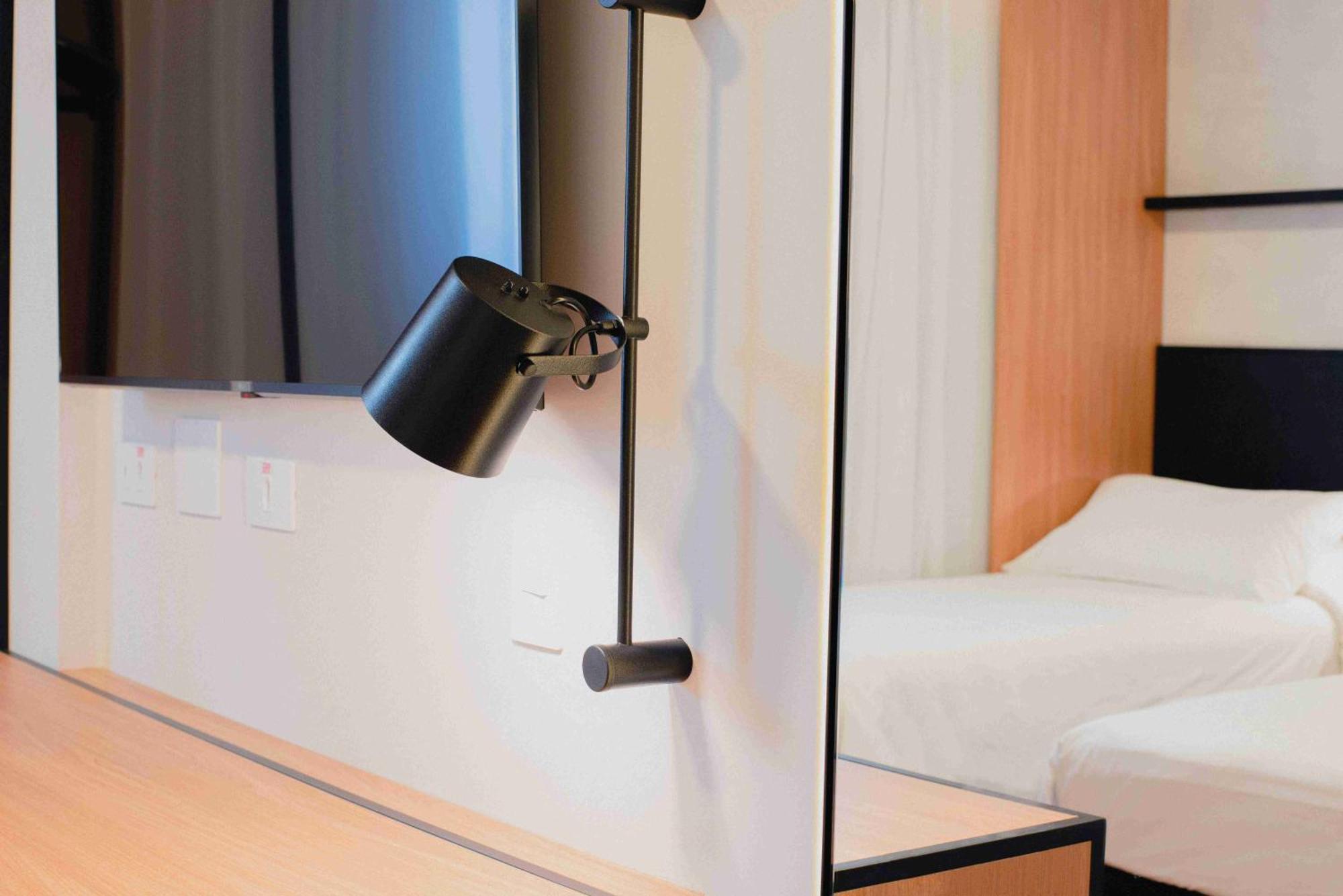 Hotel Ibis Shopping 3*