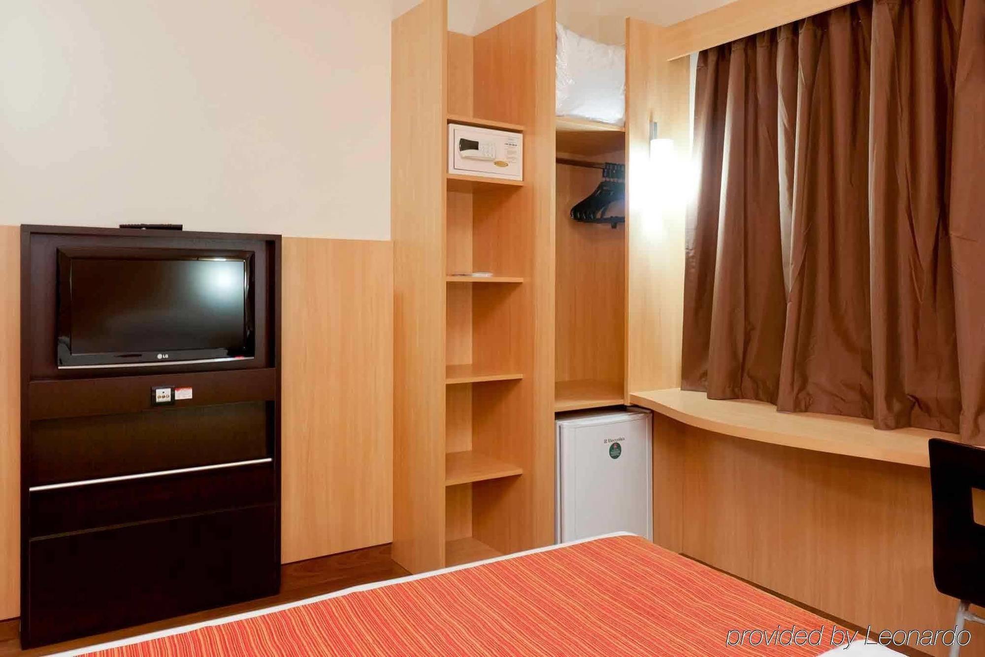 Ibis Shopping Curitiba