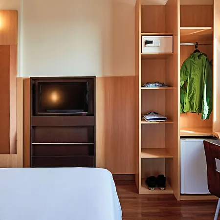 Ibis Curitiba Shopping Hotel Exterior photo