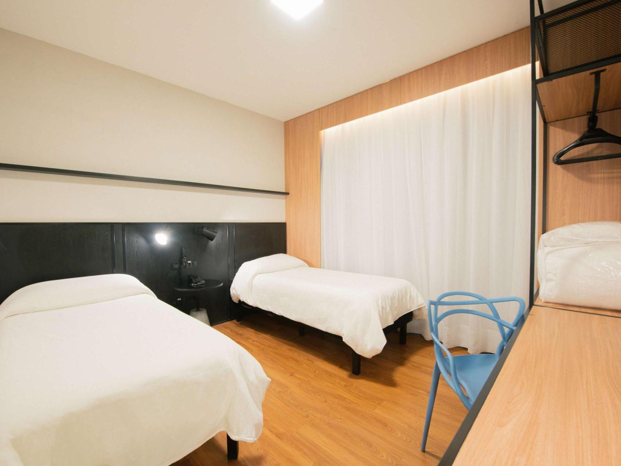 Hotel Ibis Shopping 3*